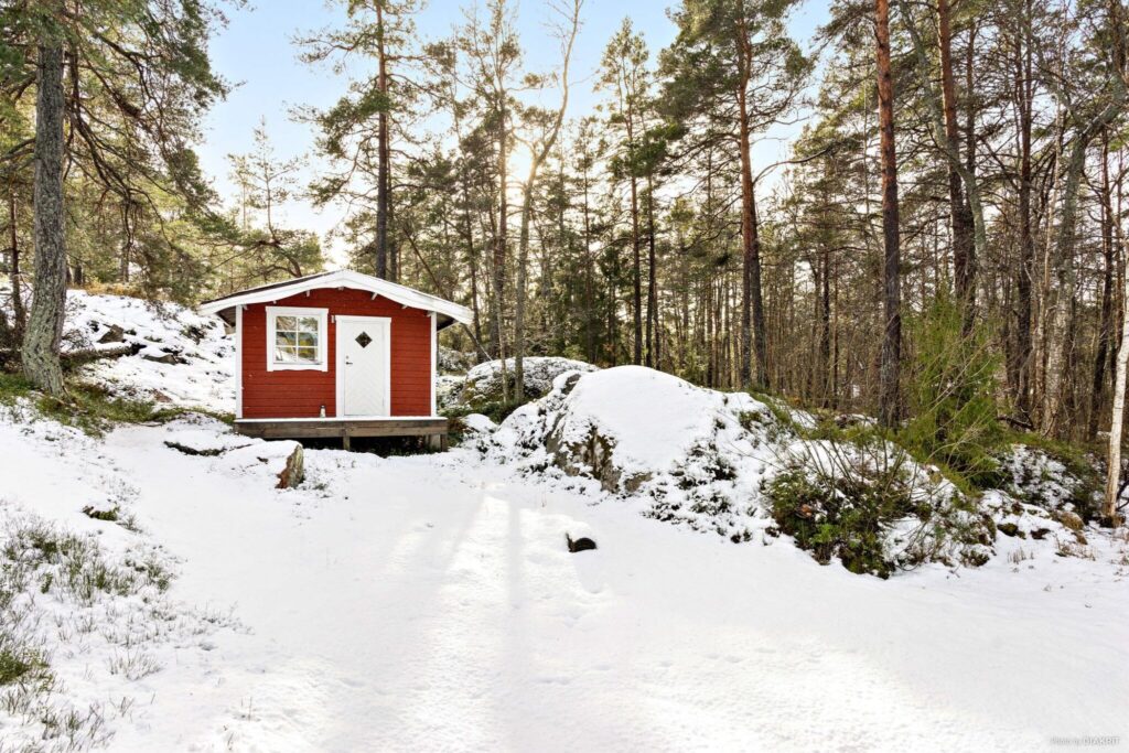 11. Nybyggd attefallshus losvirke Strangnas Sormland 2048x1365